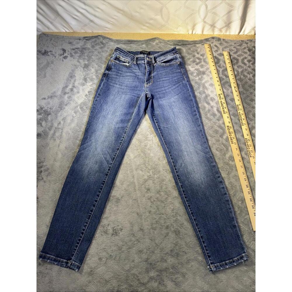 Judy Blue Jeans Women’s 1/25 Light Washed Denim Boyfriend Fit Mid Rise Stretch